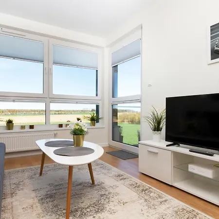 Modern With Parking And Balcony In By Renters *