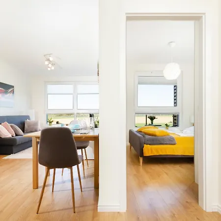 Modern With Parking And Balcony In By Renters شقة