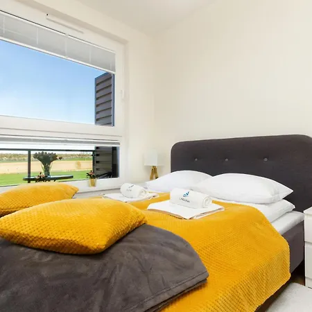 Modern With Parking And Balcony In By Renters غدينيا