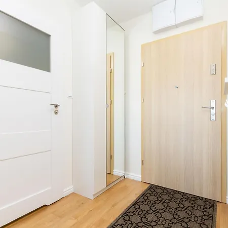 Modern With Parking And Balcony In By Renters غدينيا
